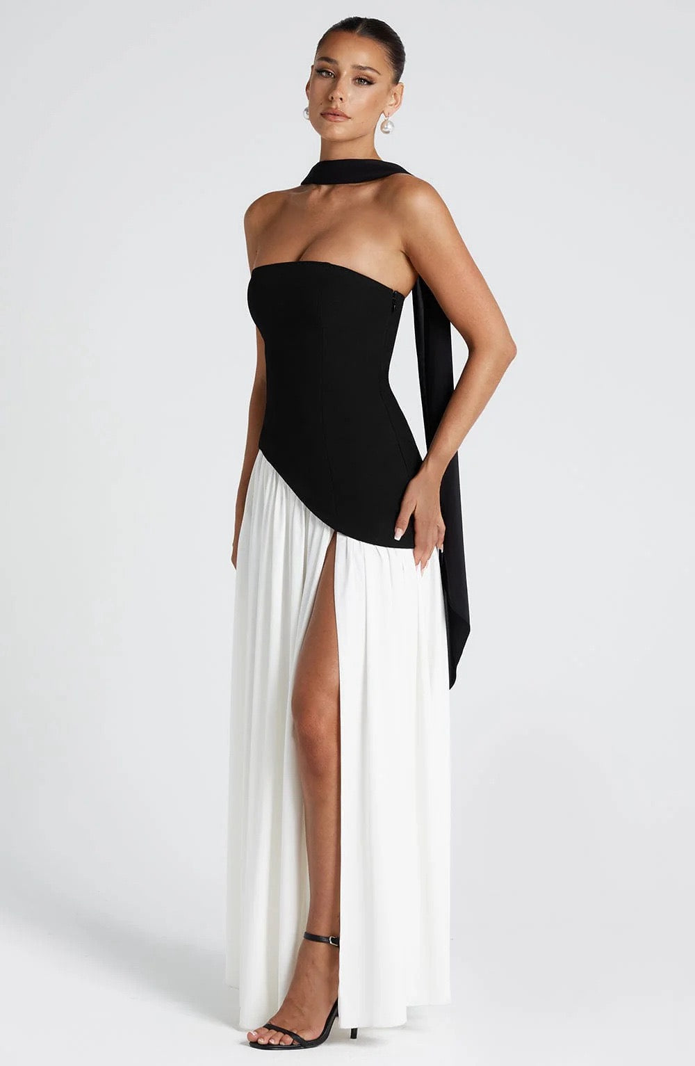 Tiana Velicius Maxi Kleid