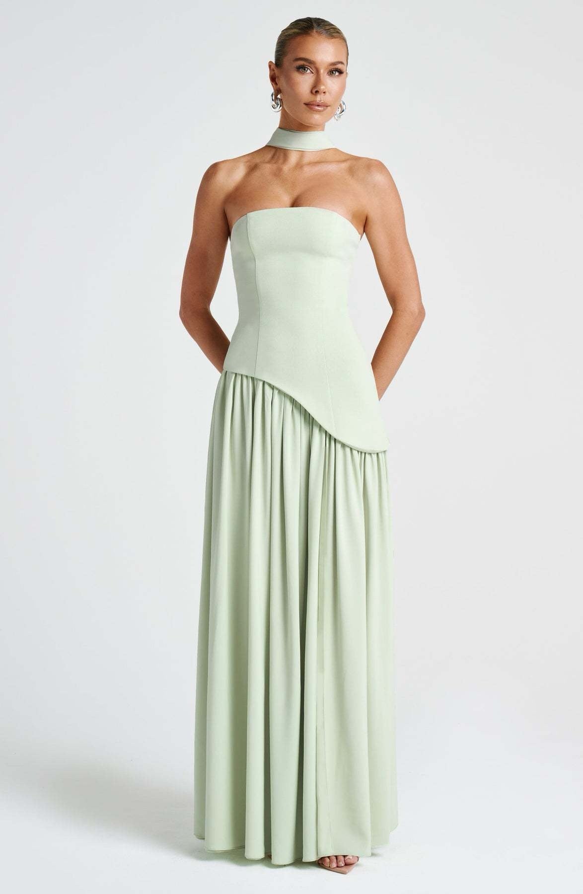 Tiana Velicius Maxi Kleid