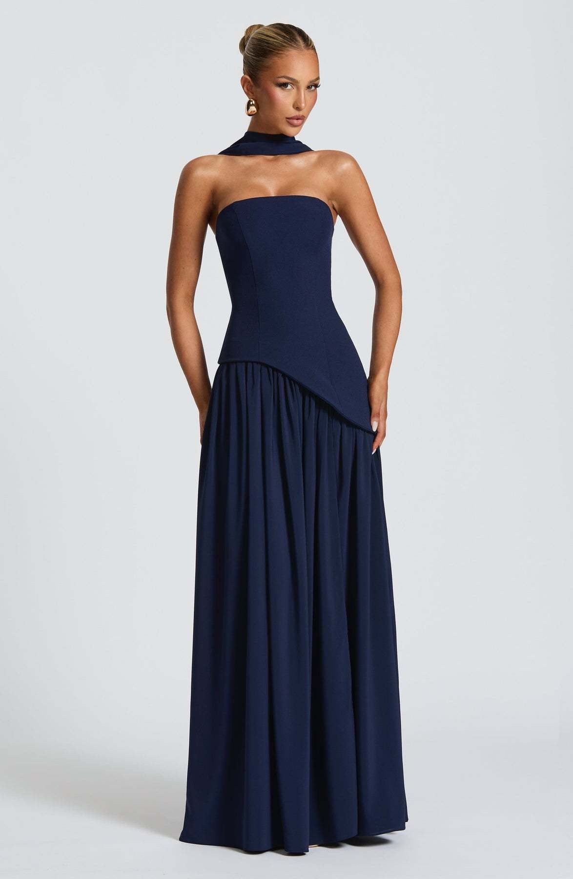 Tiana Velicius Maxi Kleid